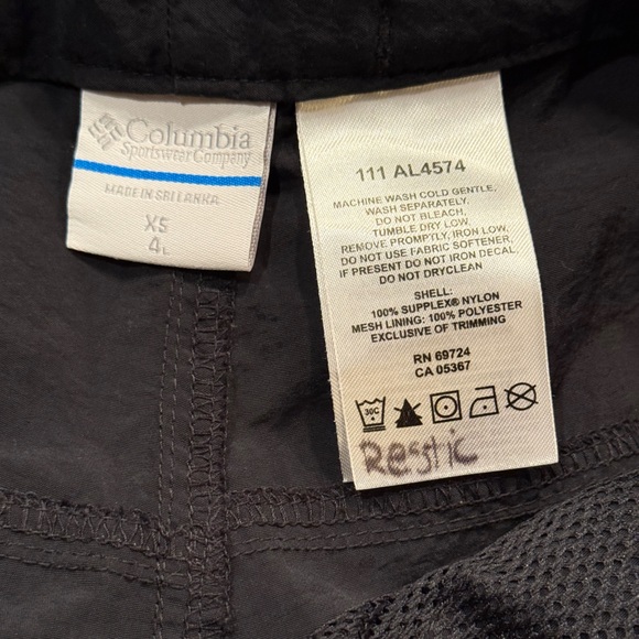 Columbia Women's Elevated View™ Cargo Shorts - Picture 8 of 8